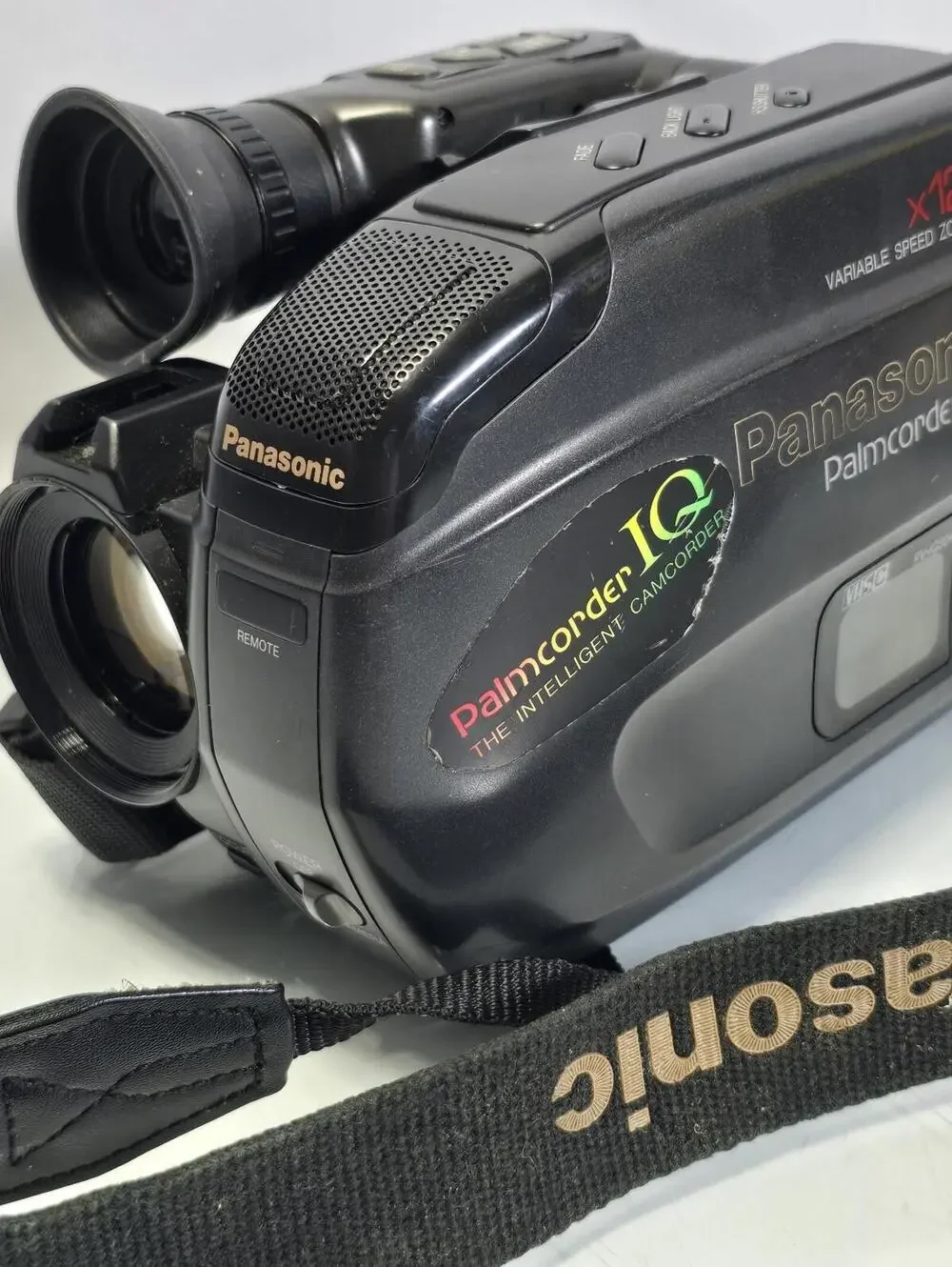 Panasonic PV-IQ304D VHS-C Camcorder 1994 Untested As-Is Parts Repair Japan Made
